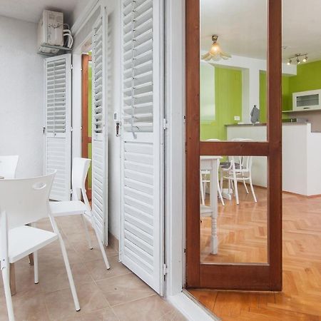 Vega Apartments Podgora Luaran gambar