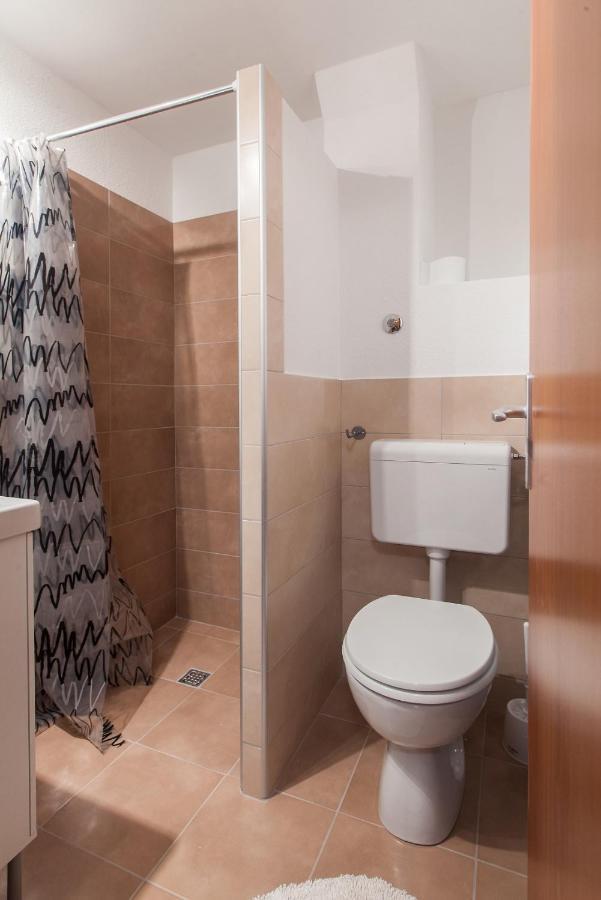 Vega Apartments Podgora Luaran gambar