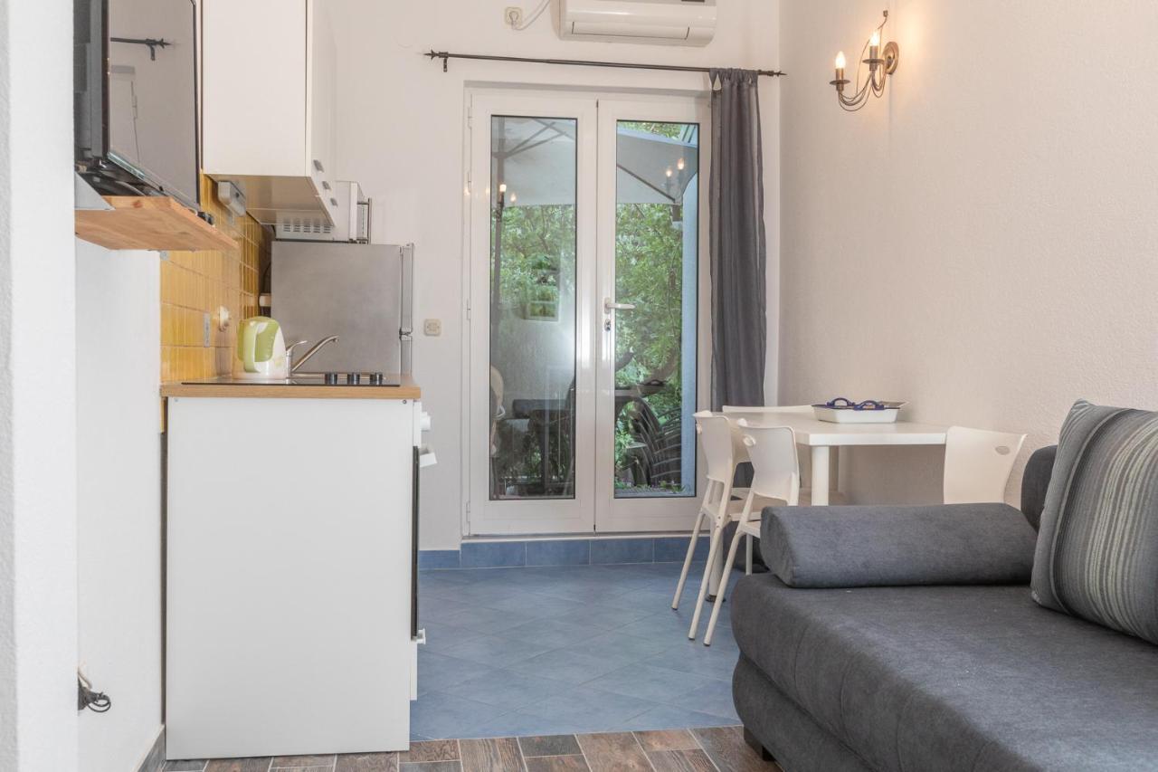 Vega Apartments Podgora Luaran gambar